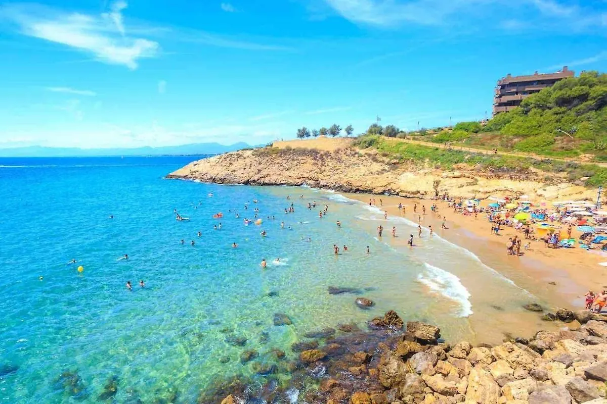 Swimming Pool, Great Location, Family Friendly, Free Parking Apartment Salou