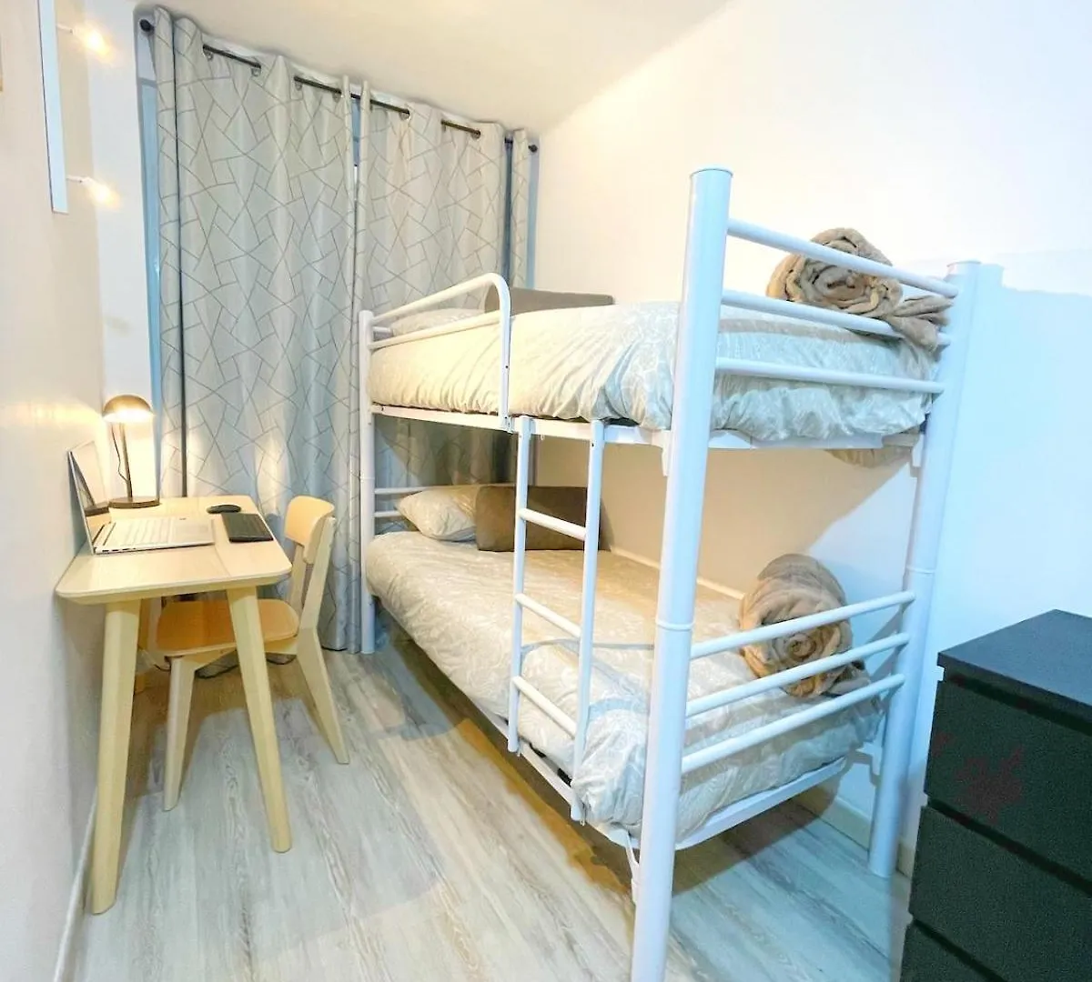 Swimming Pool, Great Location, Family Friendly, Free Parking Apartment Salou
